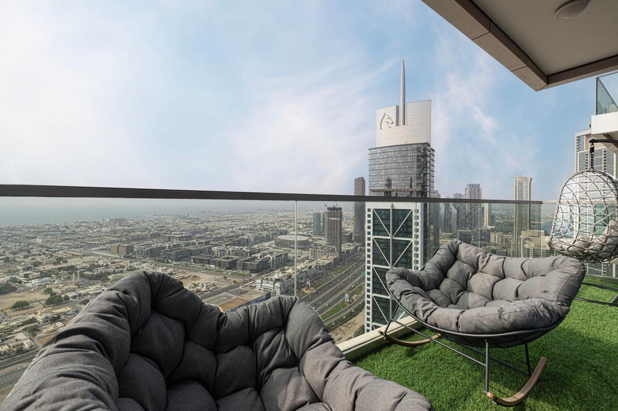 Apartamento Highest Infinity Pool In Downtown Dubái Exterior foto