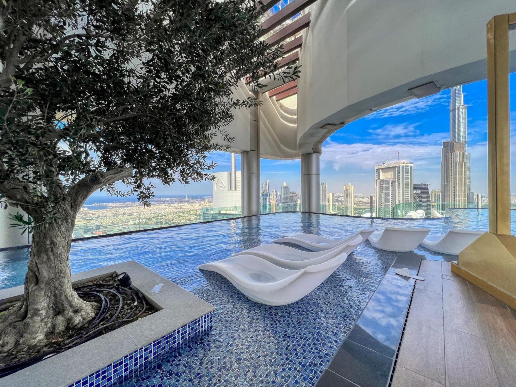 Apartamento Highest Infinity Pool In Downtown Dubái Exterior foto